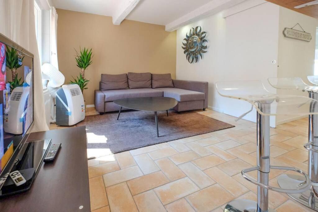Appartement Centre Ville St Maxime, Plage A Pied Sainte-Maxime Bagian luar foto